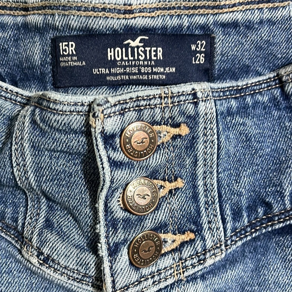 HOLLSTER ULTRA HIGH-RISE MOM-JEAN size 32 waist - Picture 2 of 6